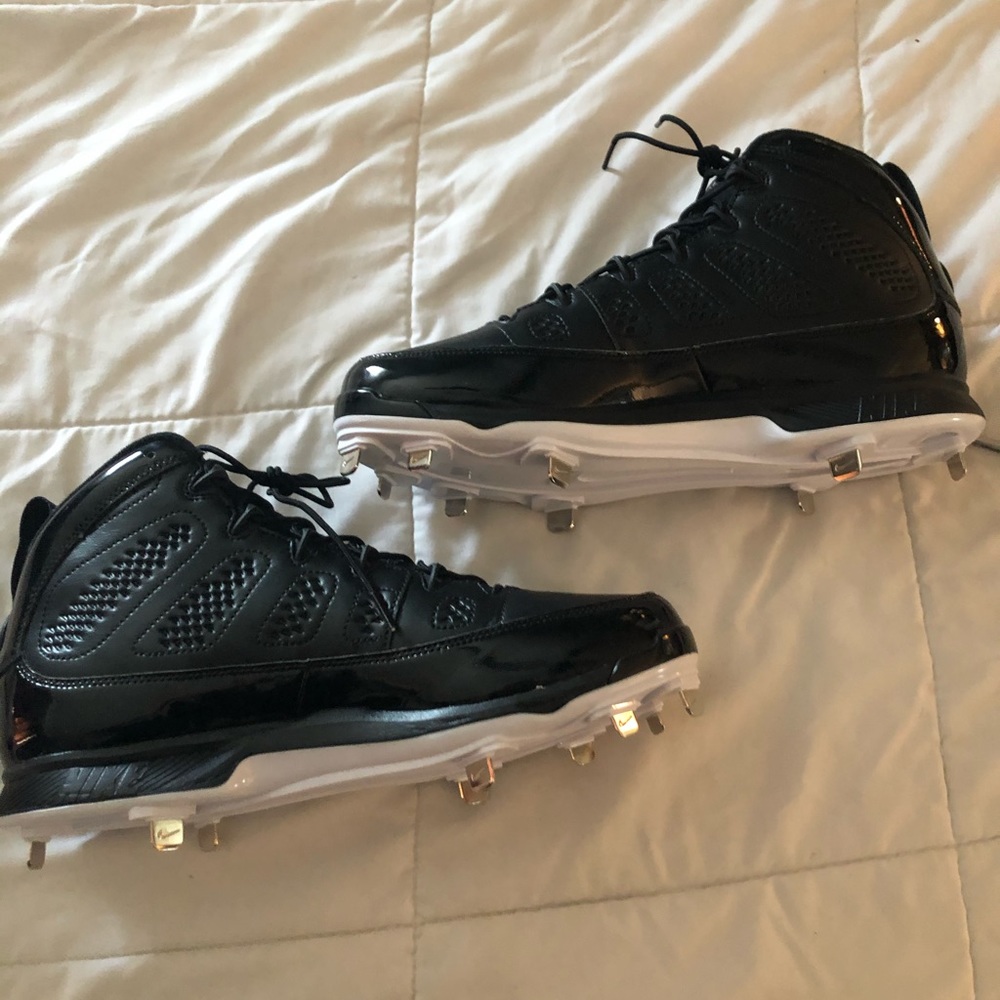 Men’s Jordan cleats
